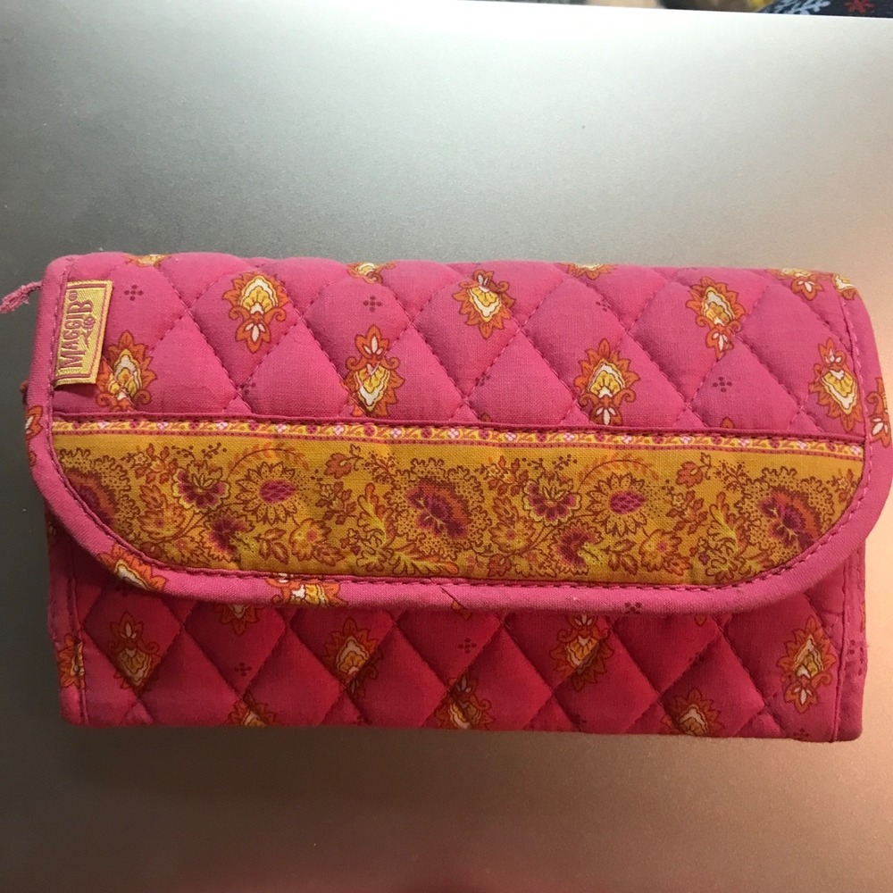 MaggiB Bag Womens Crossbody Shoulder Sling‎ Pink Floral Quilted Purse Small Boho
